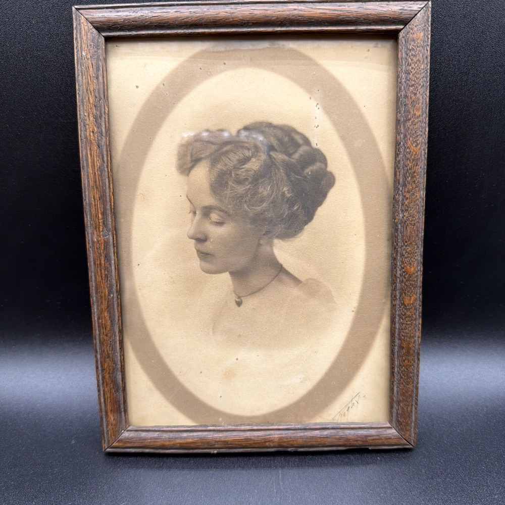 Antique Edwardian Framed Portrait Photo Of Woman Rigby Studio Early 1900s 8 X 6"